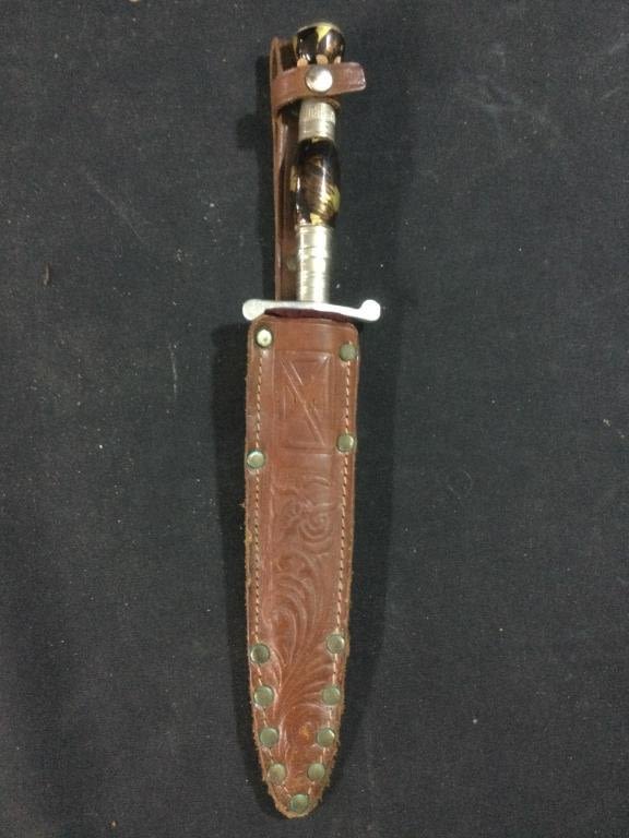 Lot 6: Vintage Solngen German Dagger