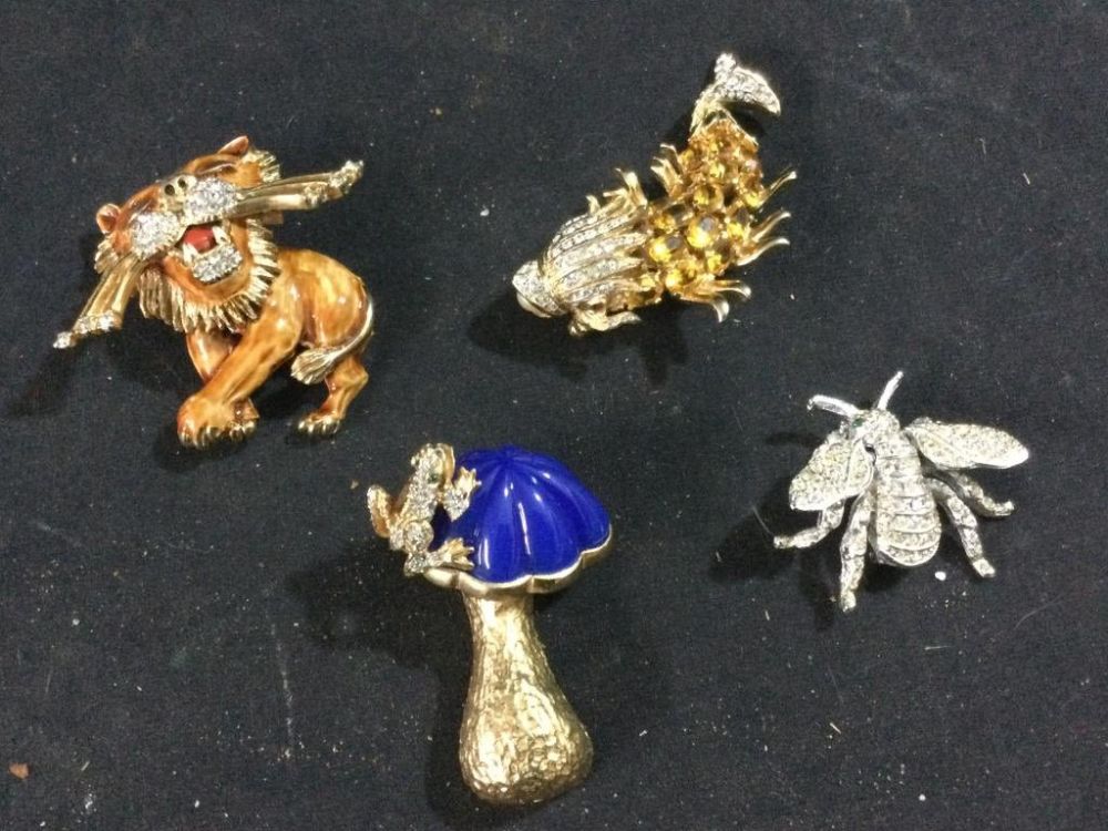 Lot 21: Vintage Kenneth J Lane Pin Pendants & More