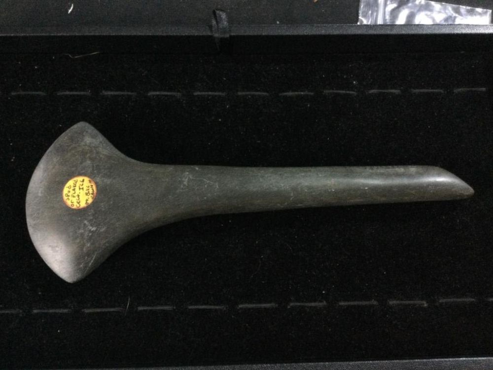 Lot 30: Native American Celt