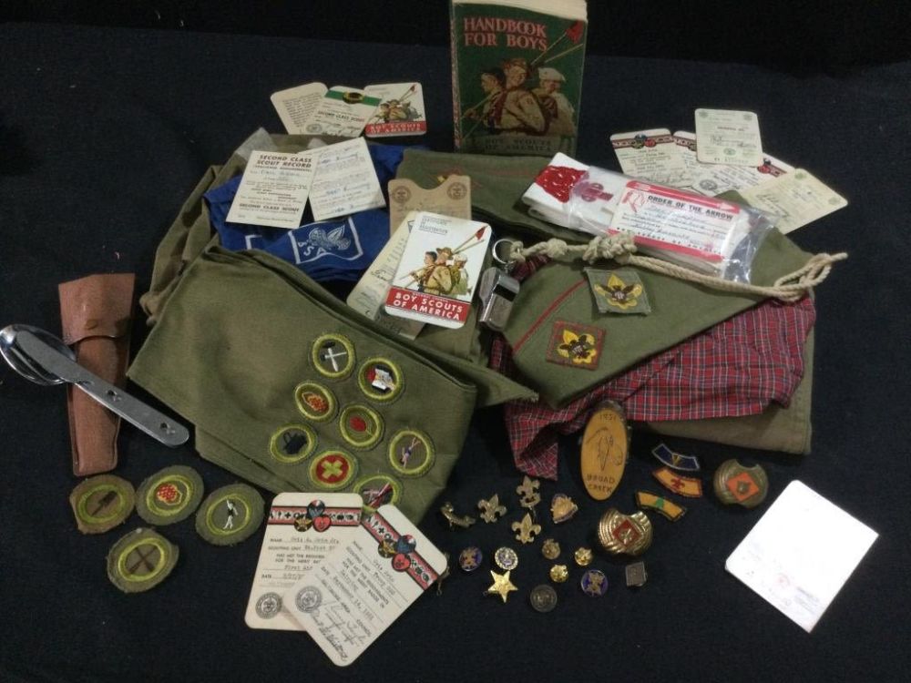 Lot 48: Vintage Boy Scout Memorabilia
