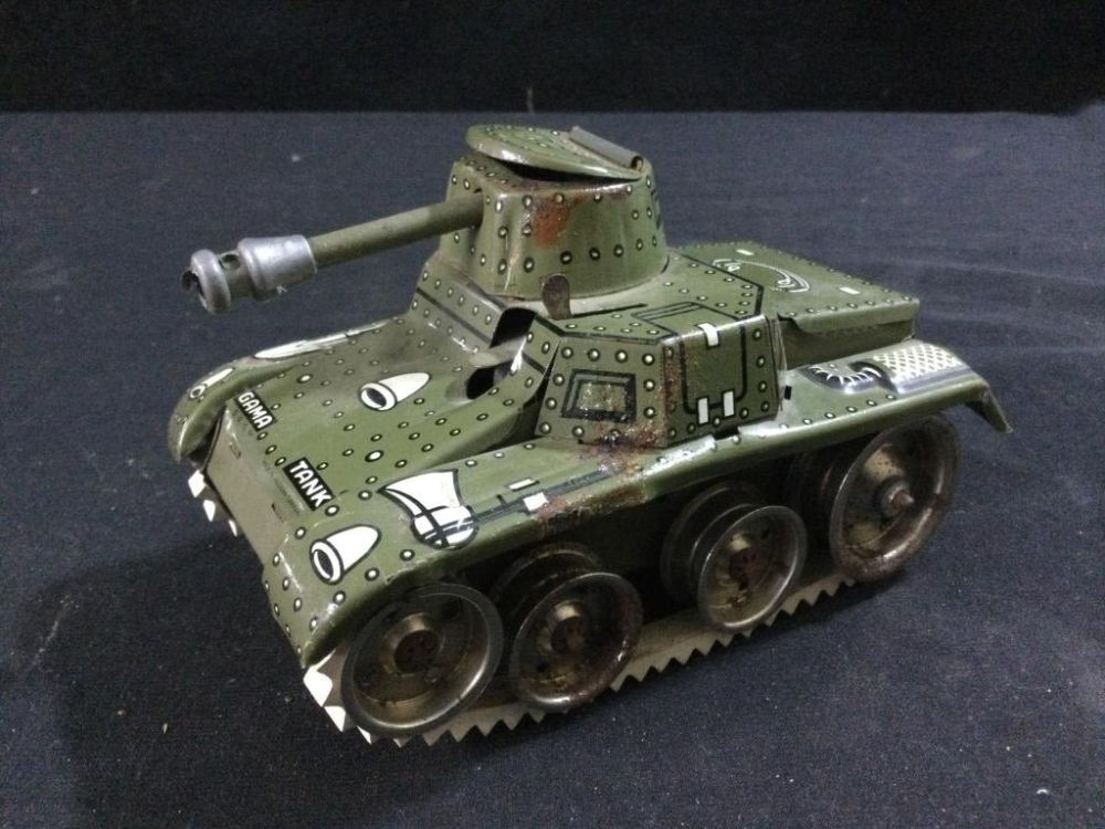 Lot 58: Vintage Pair of German Gamma Tanks
