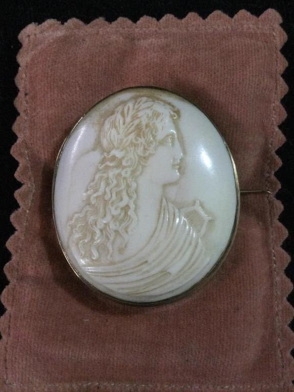 Lot 69: Vintage Cameo