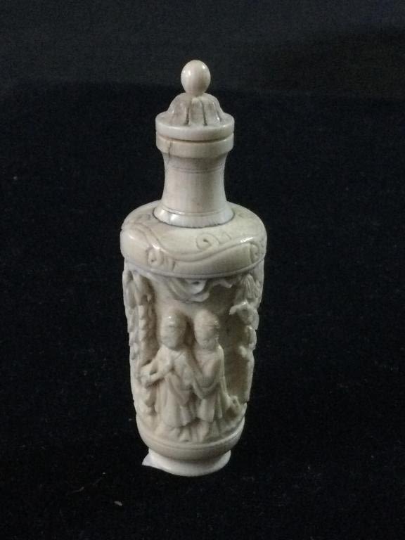 Lot 94: Carved Snuff Bottle