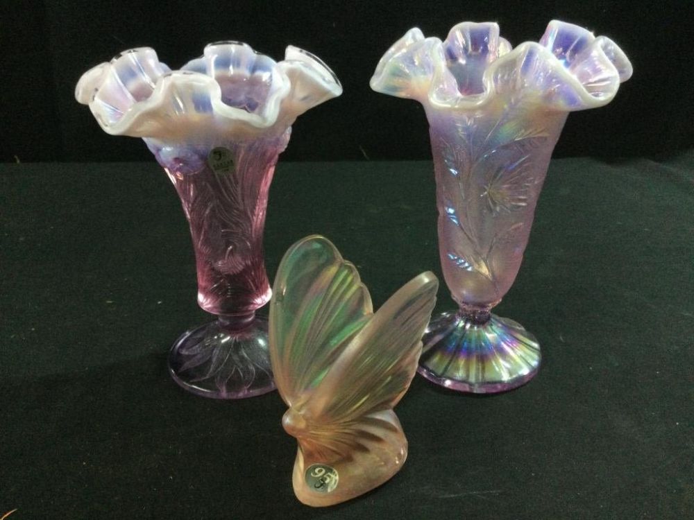 Lot 95: Fenton Glassware Iradescent Pink