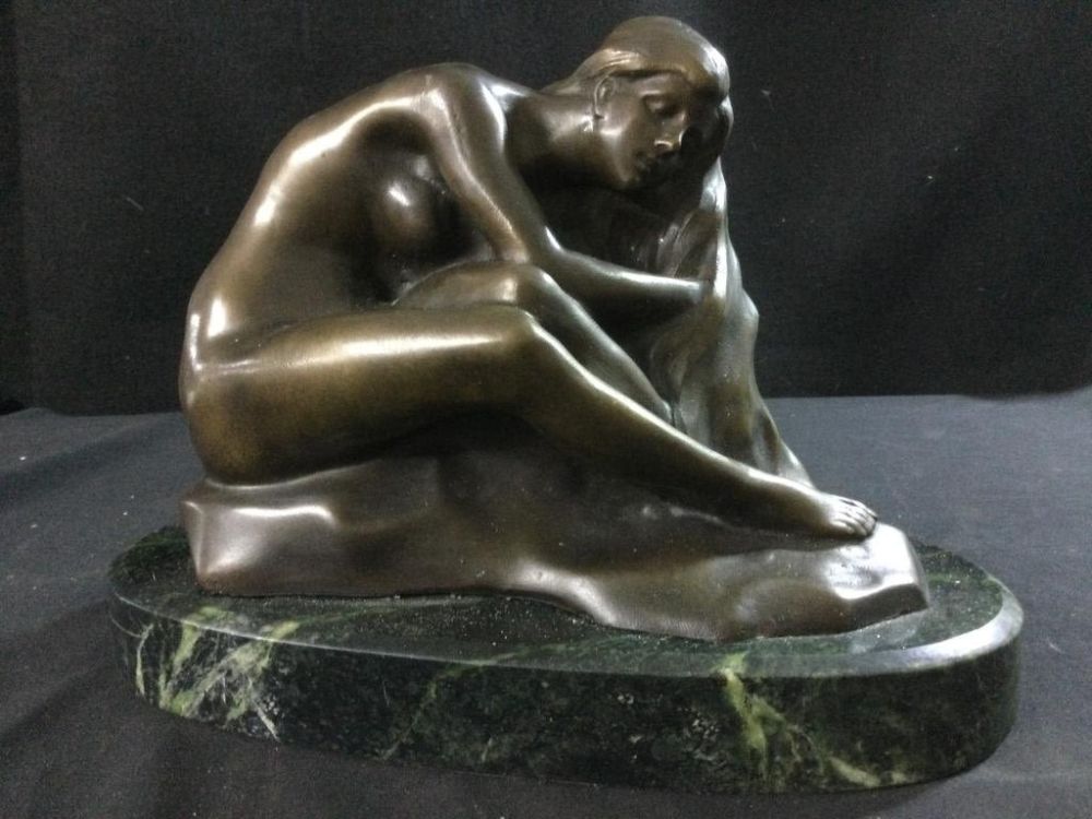 Lot 96: Bronze Art Nouveau Statue