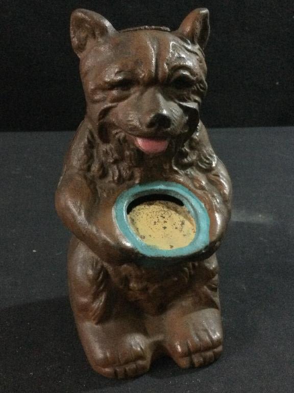 Lot 113: Cast iron Bear Blue Honey Bank