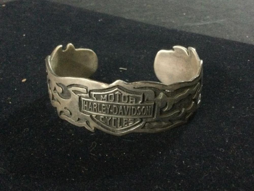 Lot 119: Sterling Harley Cuff