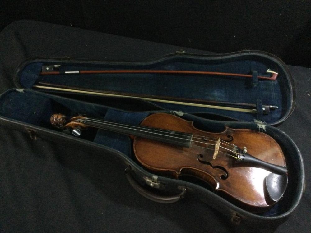 Lot 144: Vintage Ornate Stradivarius
