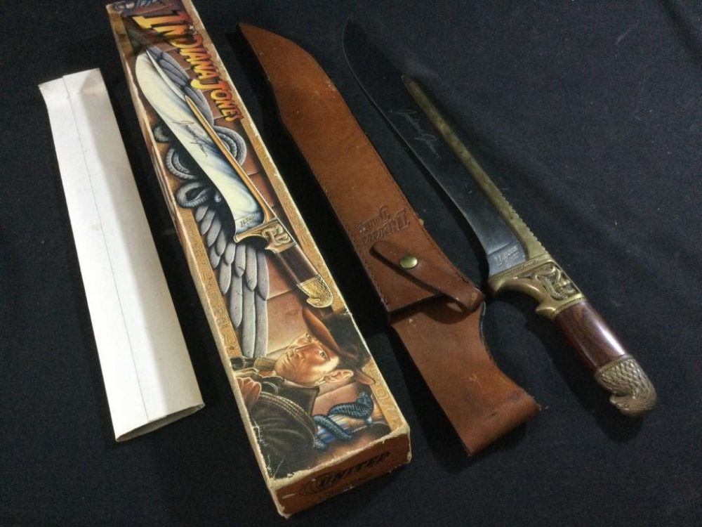 Lot 159: Indiana Jones Movie Khyber Bowie Knife
