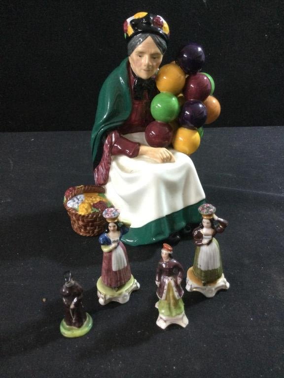 Lot 184: Porcelain Statues