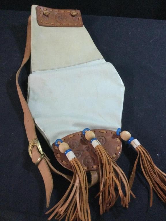 Lot 186: Hand Made Quiver