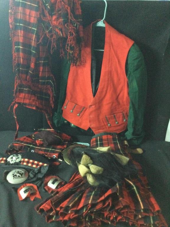 Lot 190: Antique Scottish Kilt Set