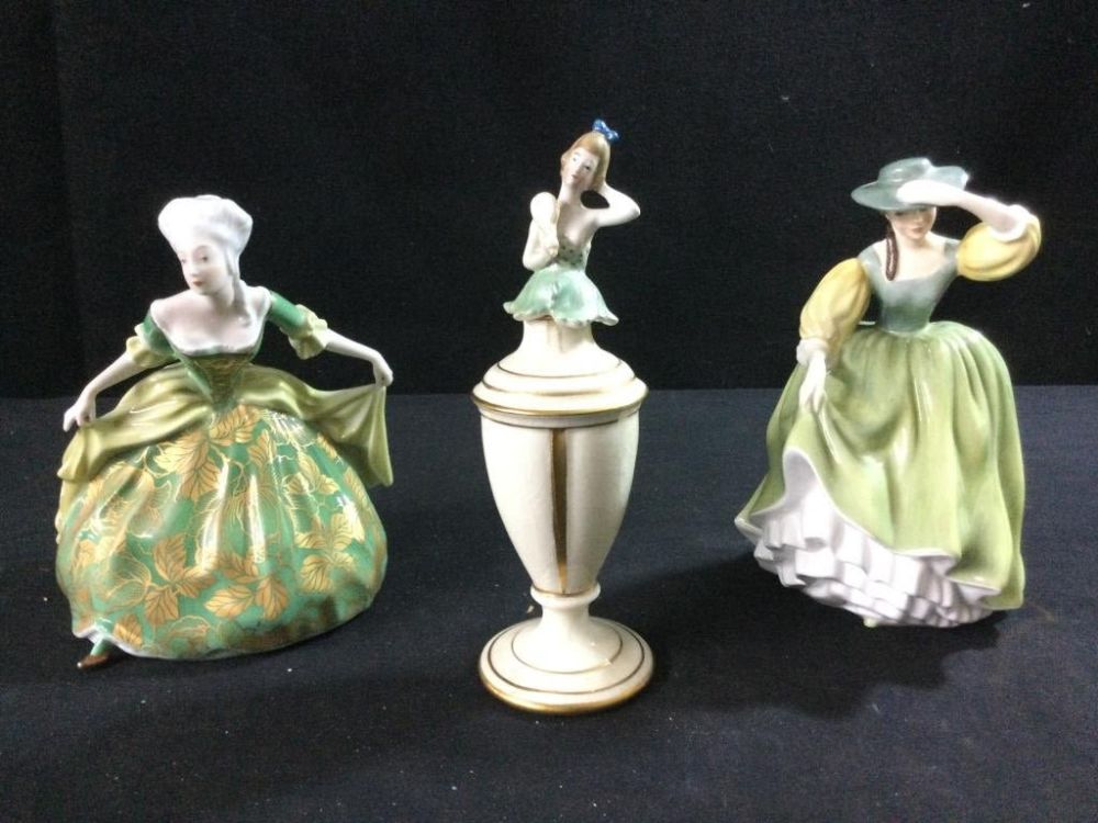Lot 217: Vintage Porcelain Statues