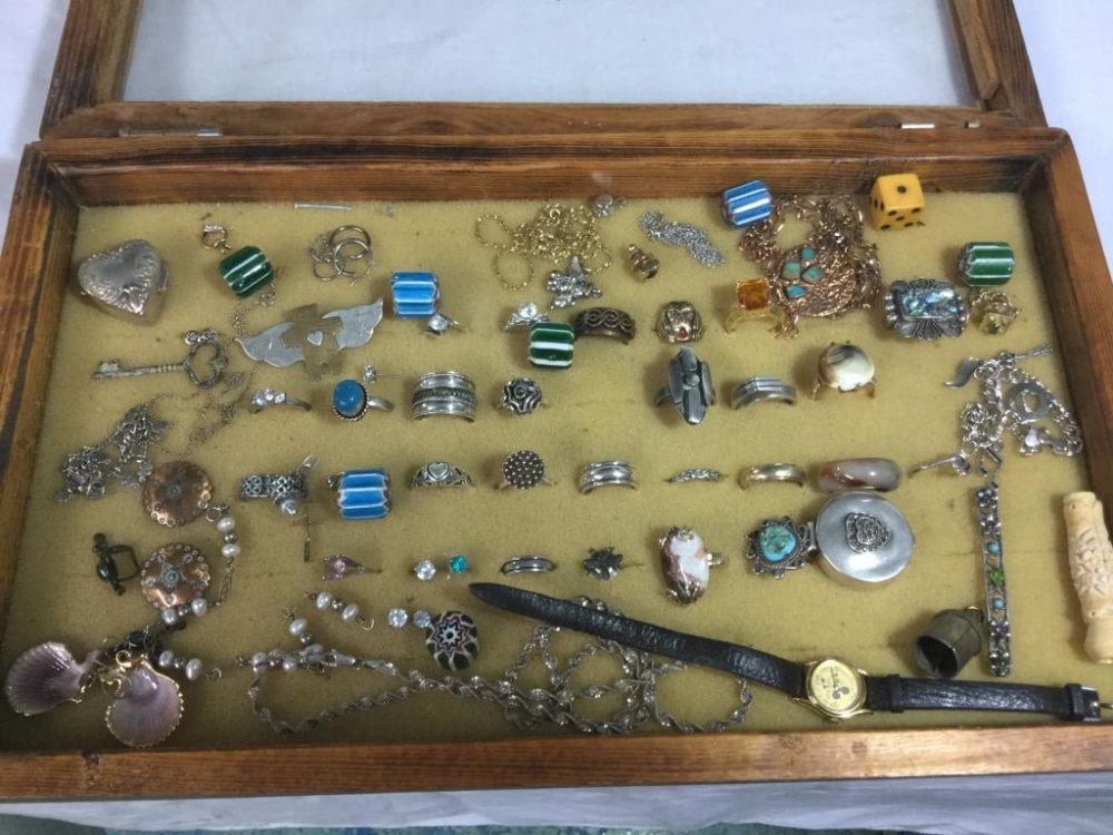 Lot 16: Jewelry Lot