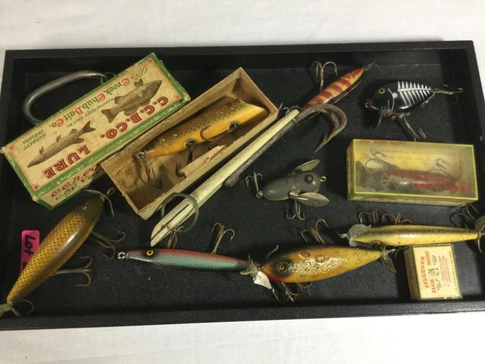 Lot 36: Vintage Fishing Lures