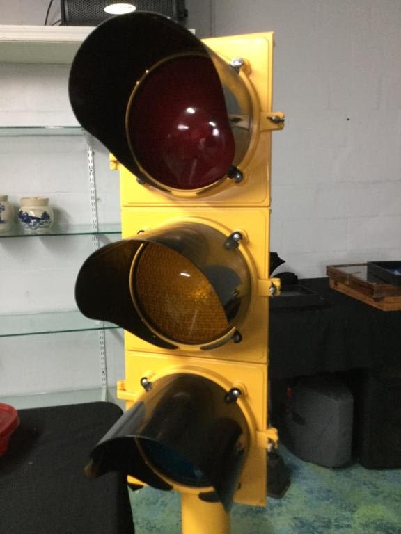 Lot 85: Traffic Light with Stand