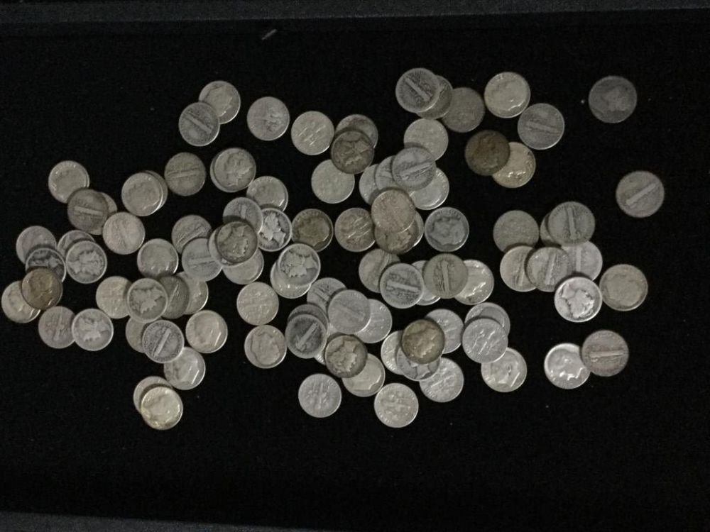 Lot 102: Silver Dimes Lot