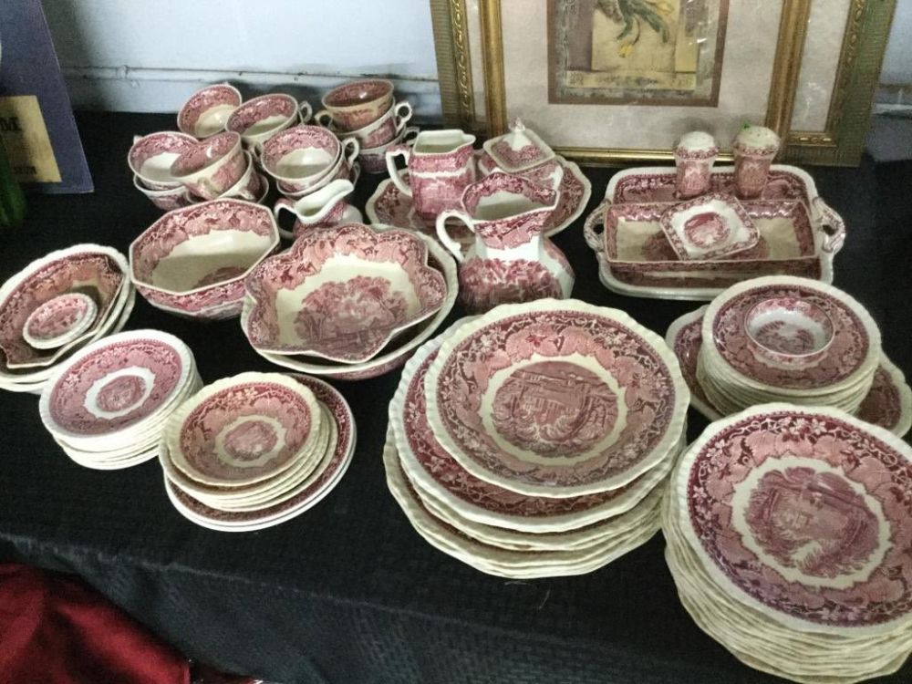 Lot 140: Ironstone China