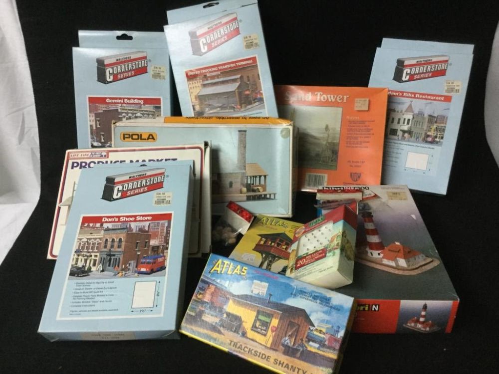 Lot 169: Buildings for Train Set