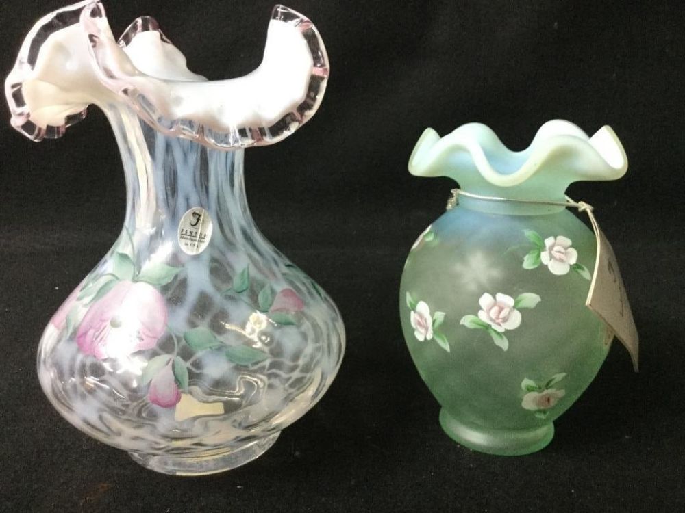 Lot 174: Fenton Vases