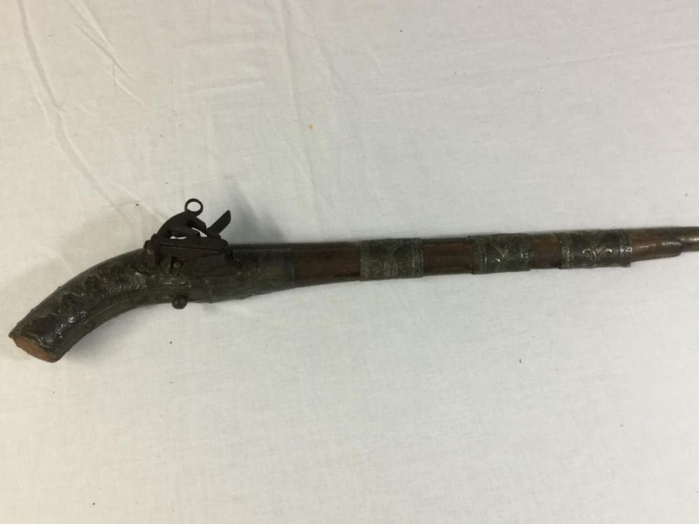 Lot 210: Primitive Turkish Flint Lock Pistol