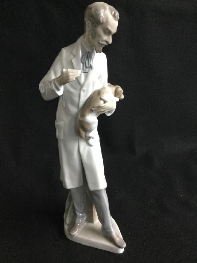 Lot 9: Lladro