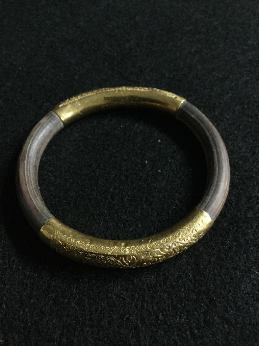Lot 17: 22kt  Bracelet