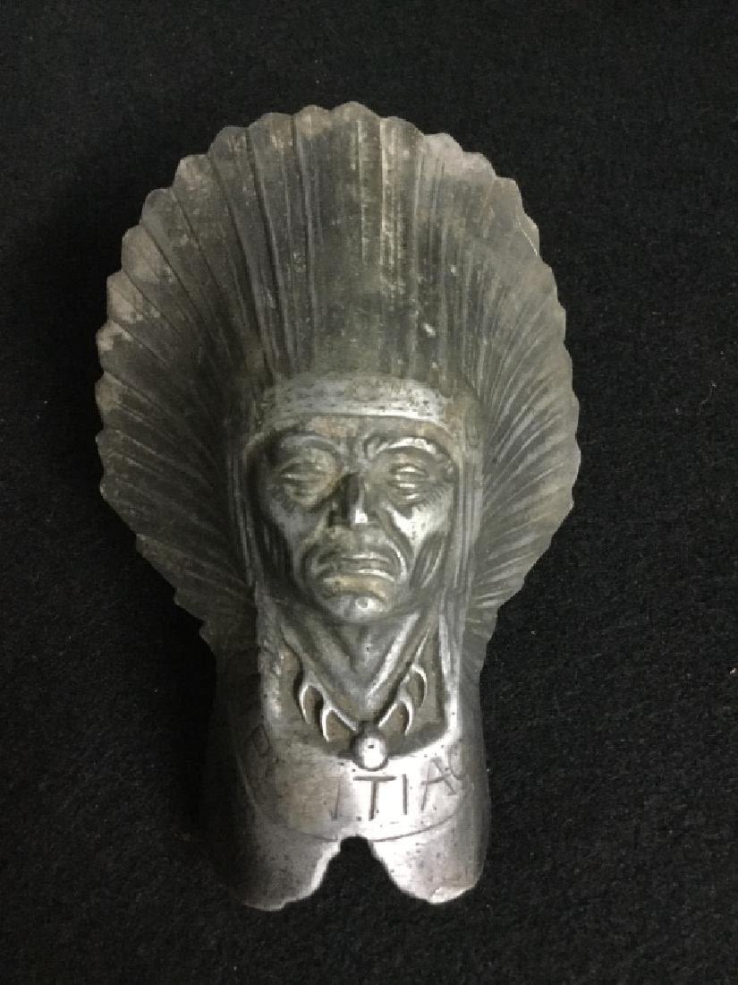 Lot 22: Pontiac Hood Ornament