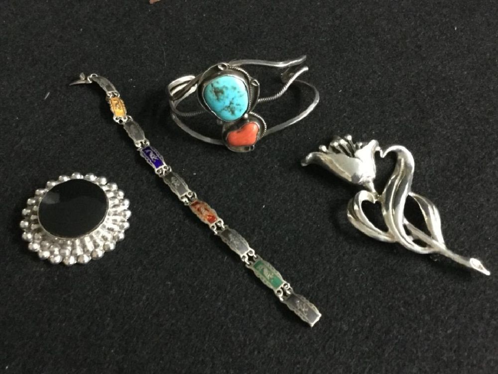 Lot 24: Sterling Jewelry