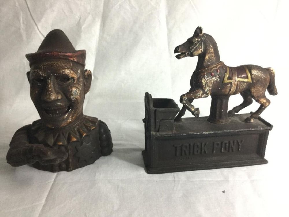 Lot 32: Vintage Banks