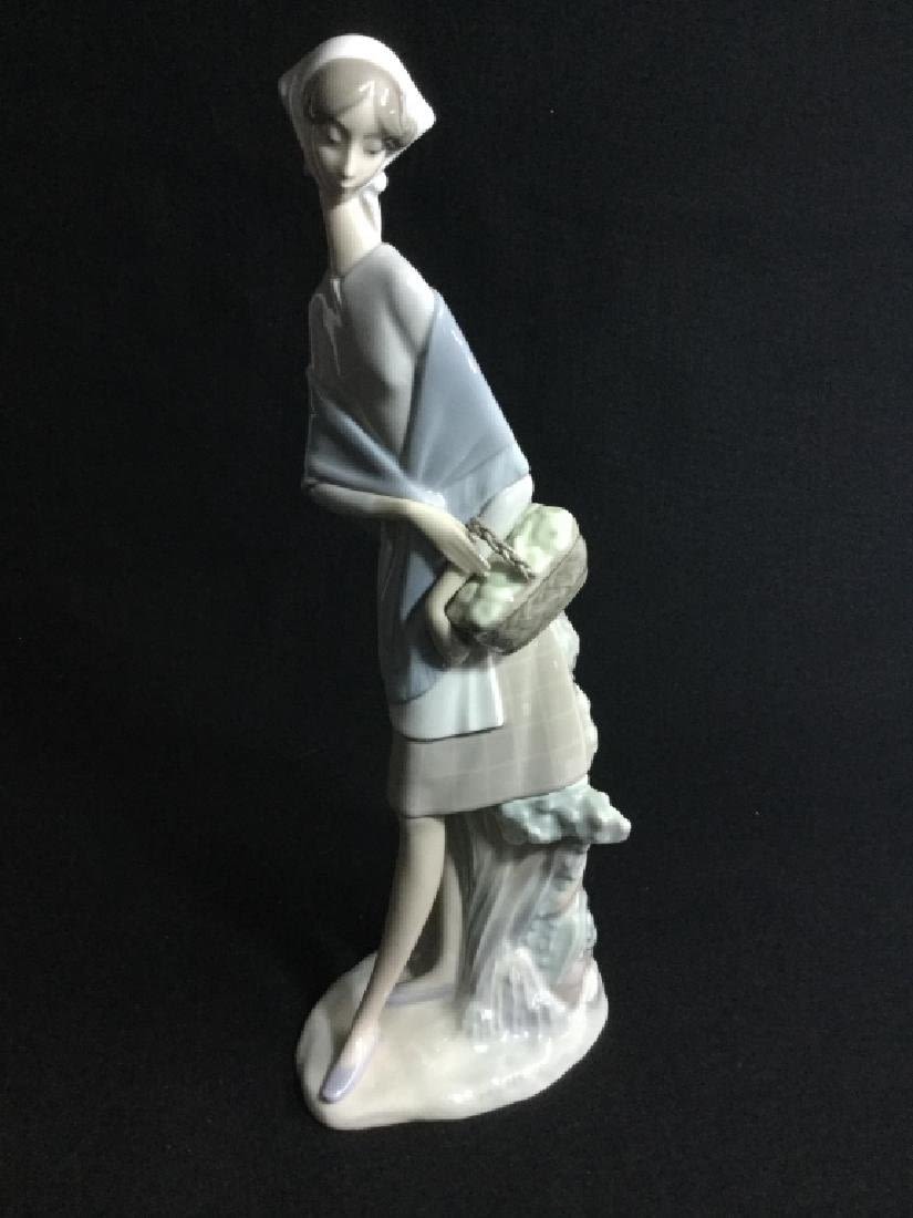Lot 45: Lladro