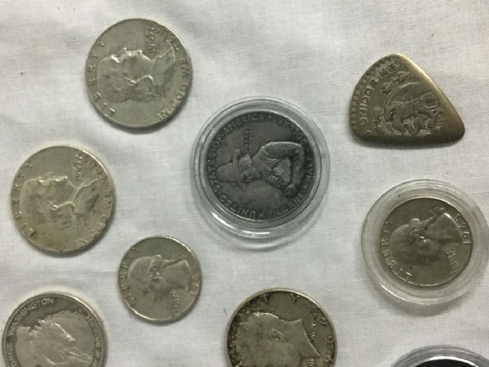 Lot 71: Silver Coins Lot