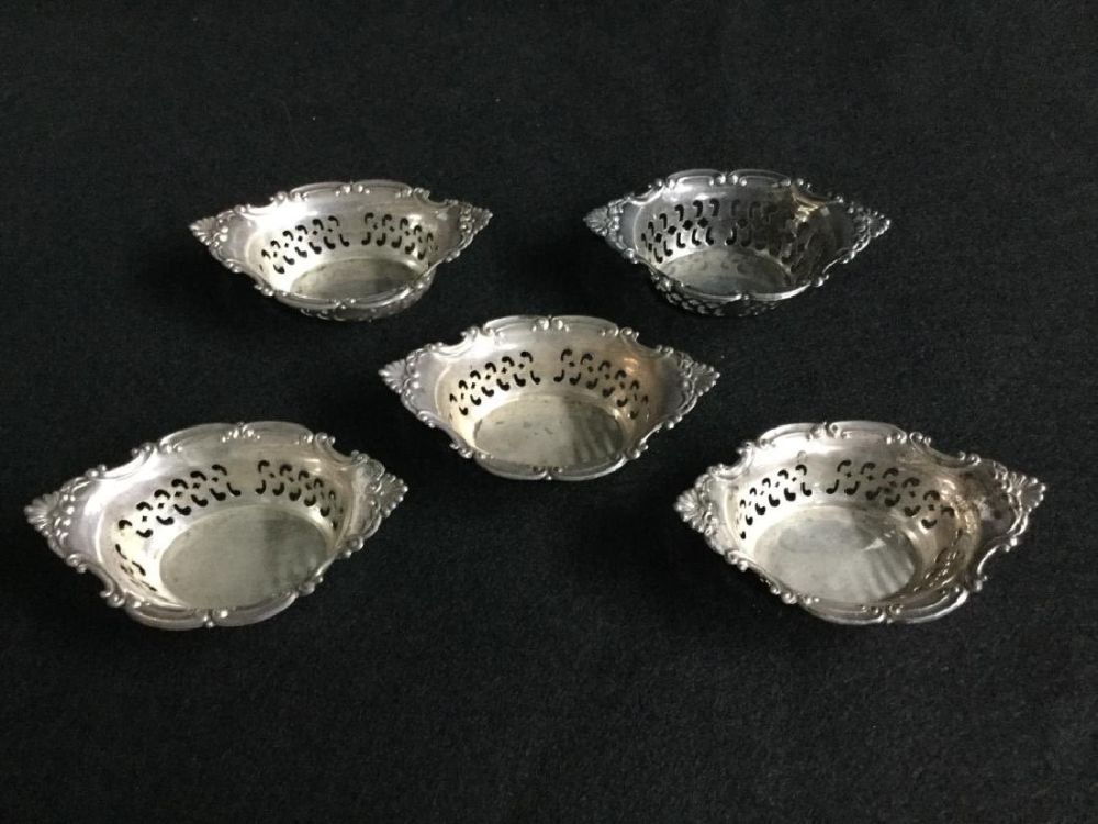 Lot 94: Sterling Nut Dishes