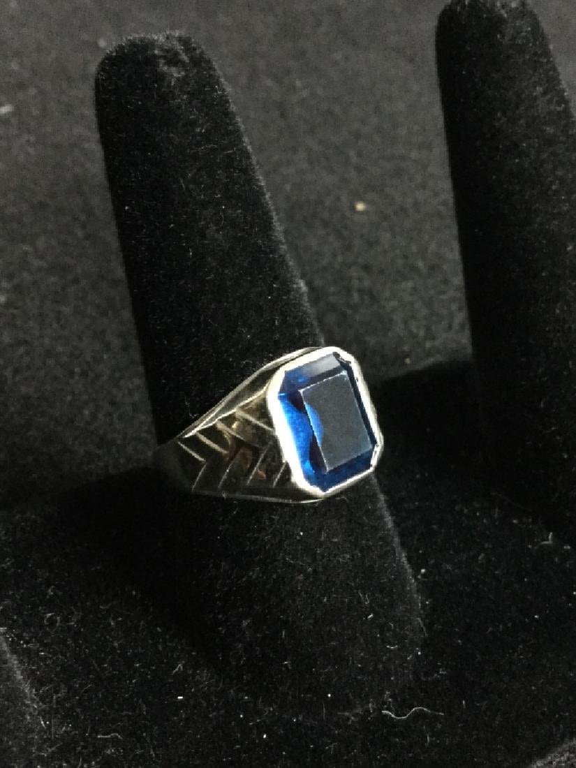 Lot 148: 10 kt White Gold Ring - Men