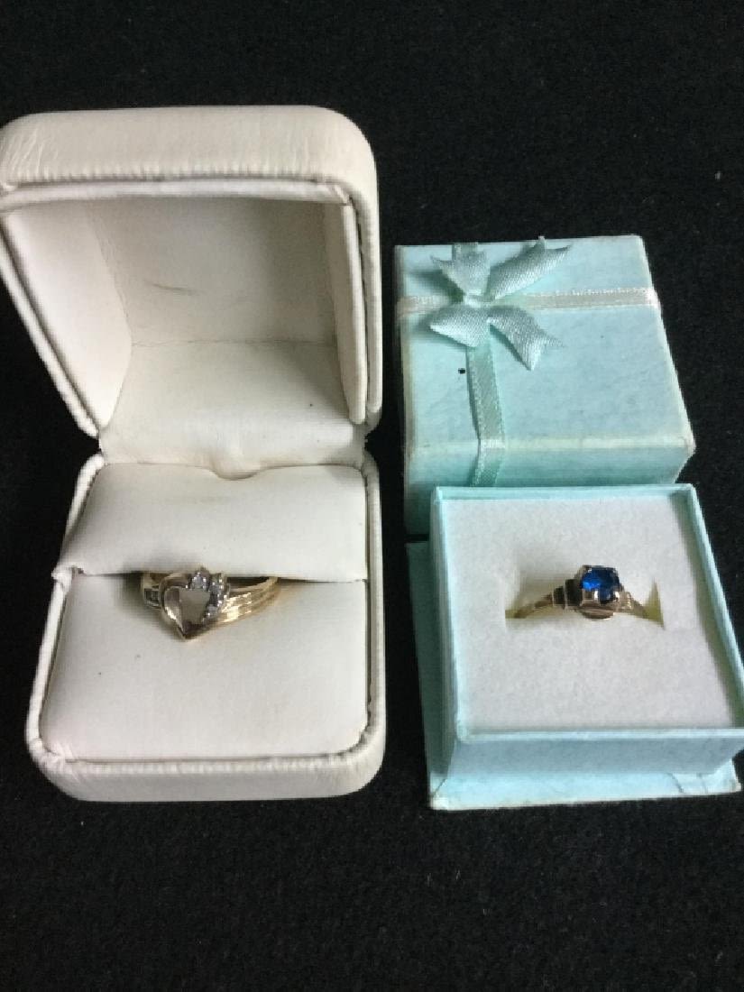 Lot 159: Vintage Gold Rings