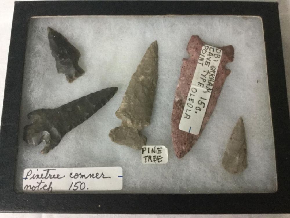 Lot 188: Arrowheads Lot