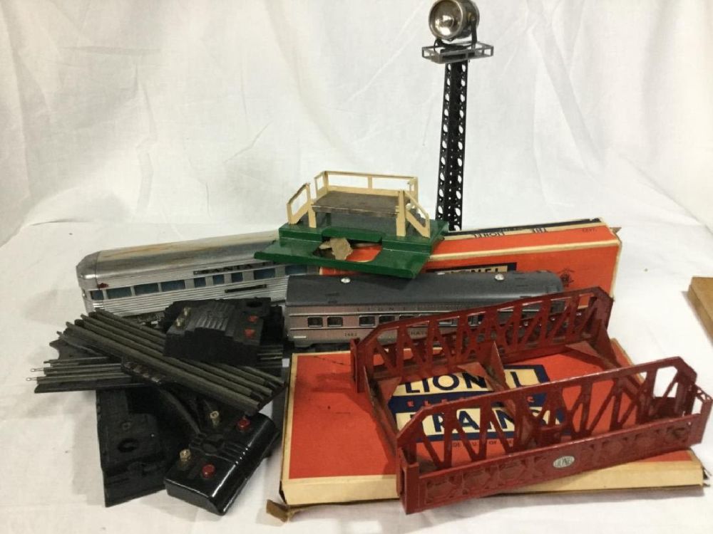 Lot 192: Train Parts