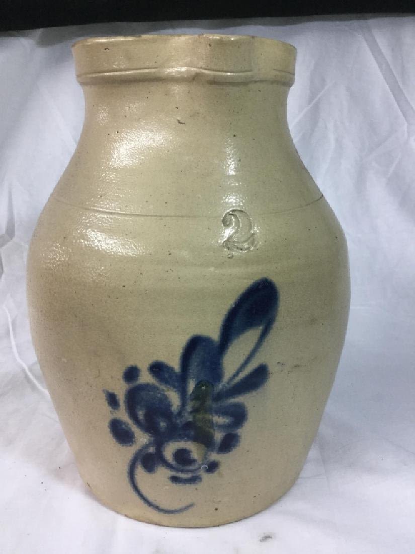 Lot 212: Vintage Crock