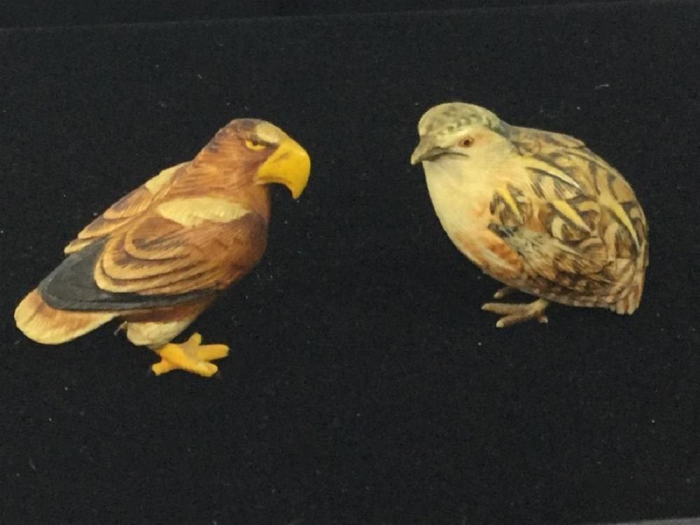 Lot 9: Polychrome Ivory Birds
