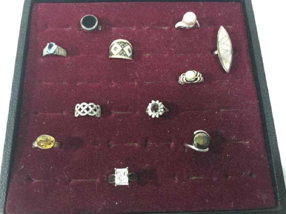 Lot 12: 11 Sterling Rings