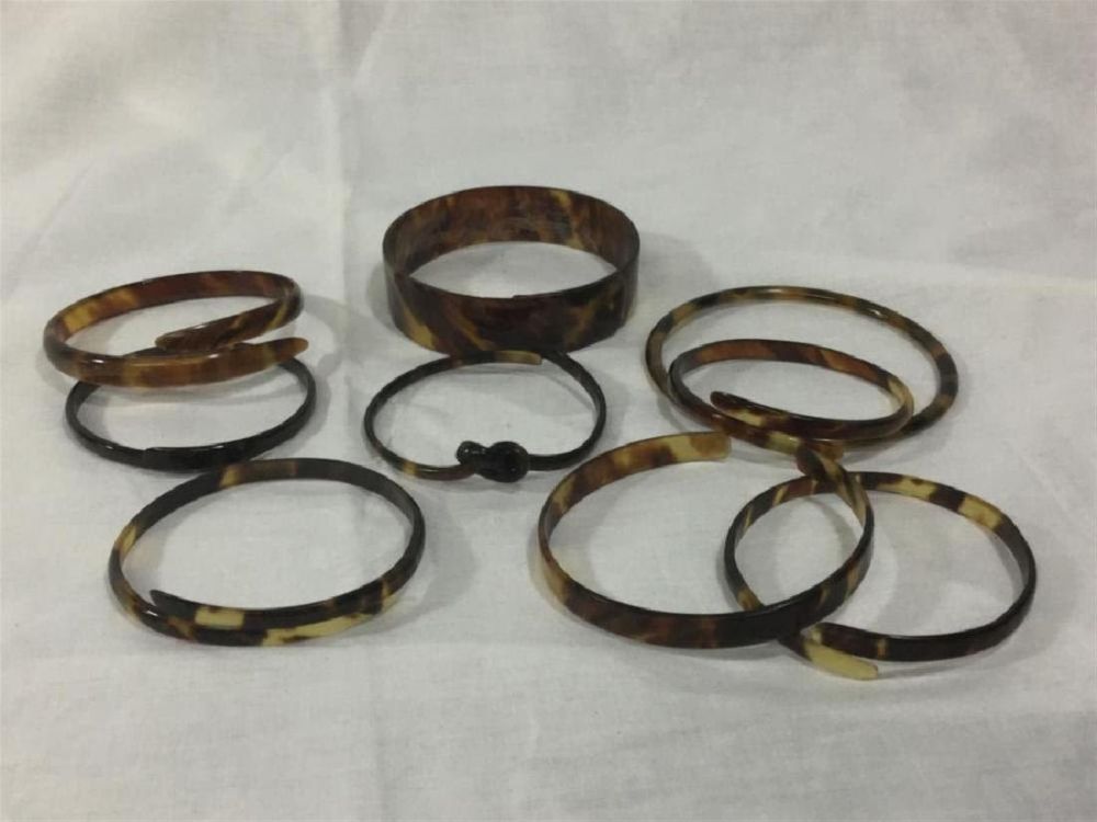 Lot 13: 9 Tortoise Bracelets