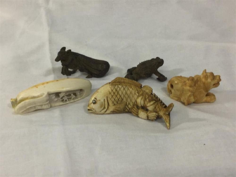 Lot 16: Ivory & Bronze Netsukes