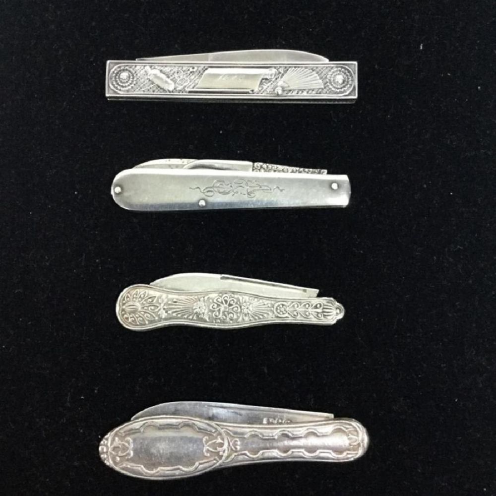 Lot 27: Sterling Fruit Knives