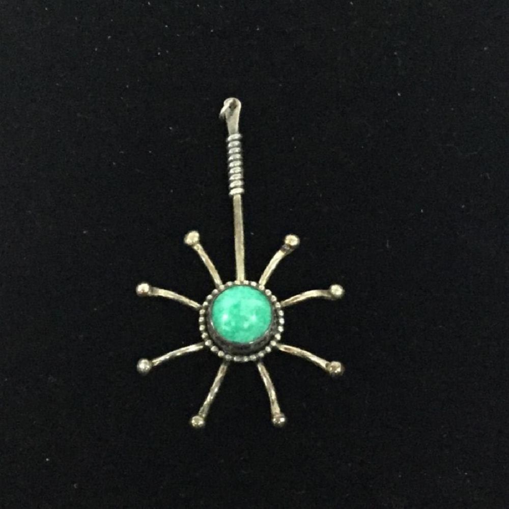 Lot 29: Vintage Paul Miller Pendant