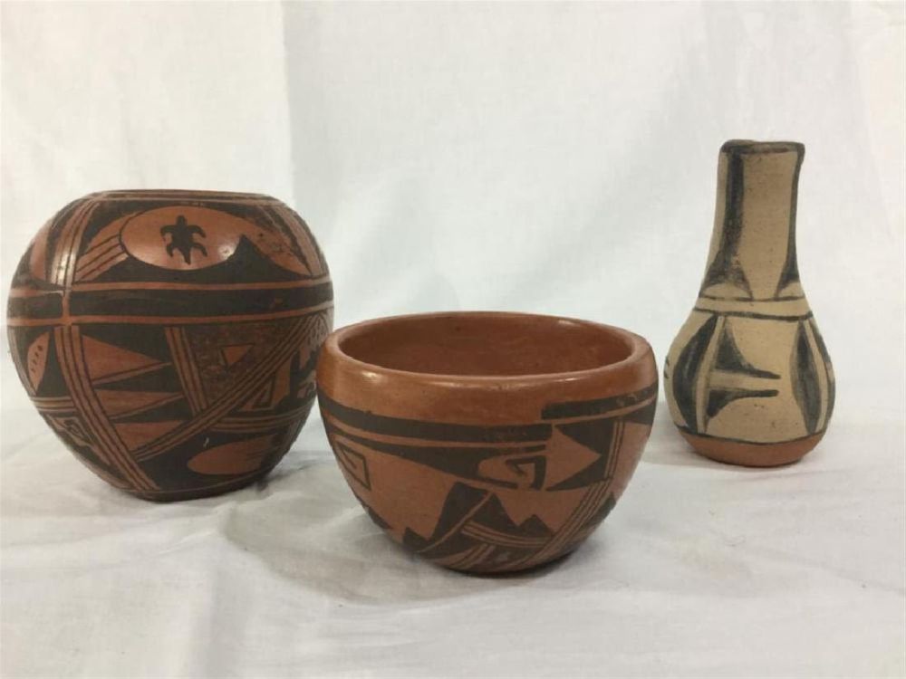 Lot 31: Native American Pottery