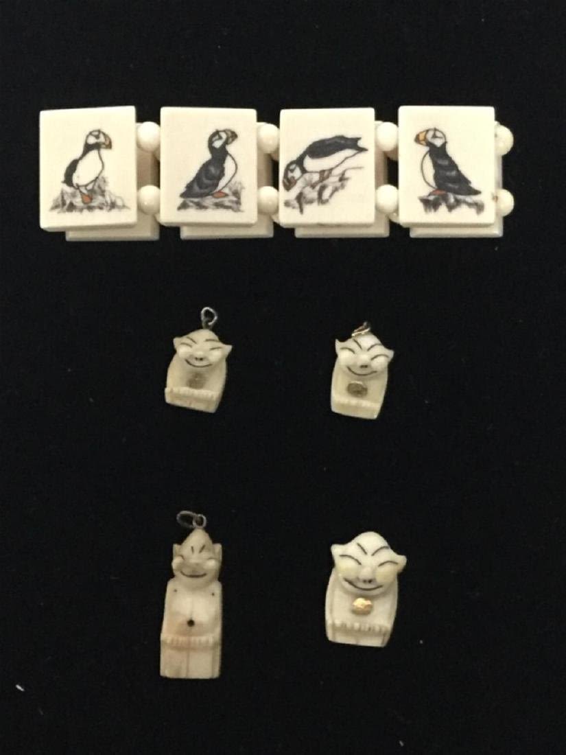 Lot 43: Lot of ivory pieces