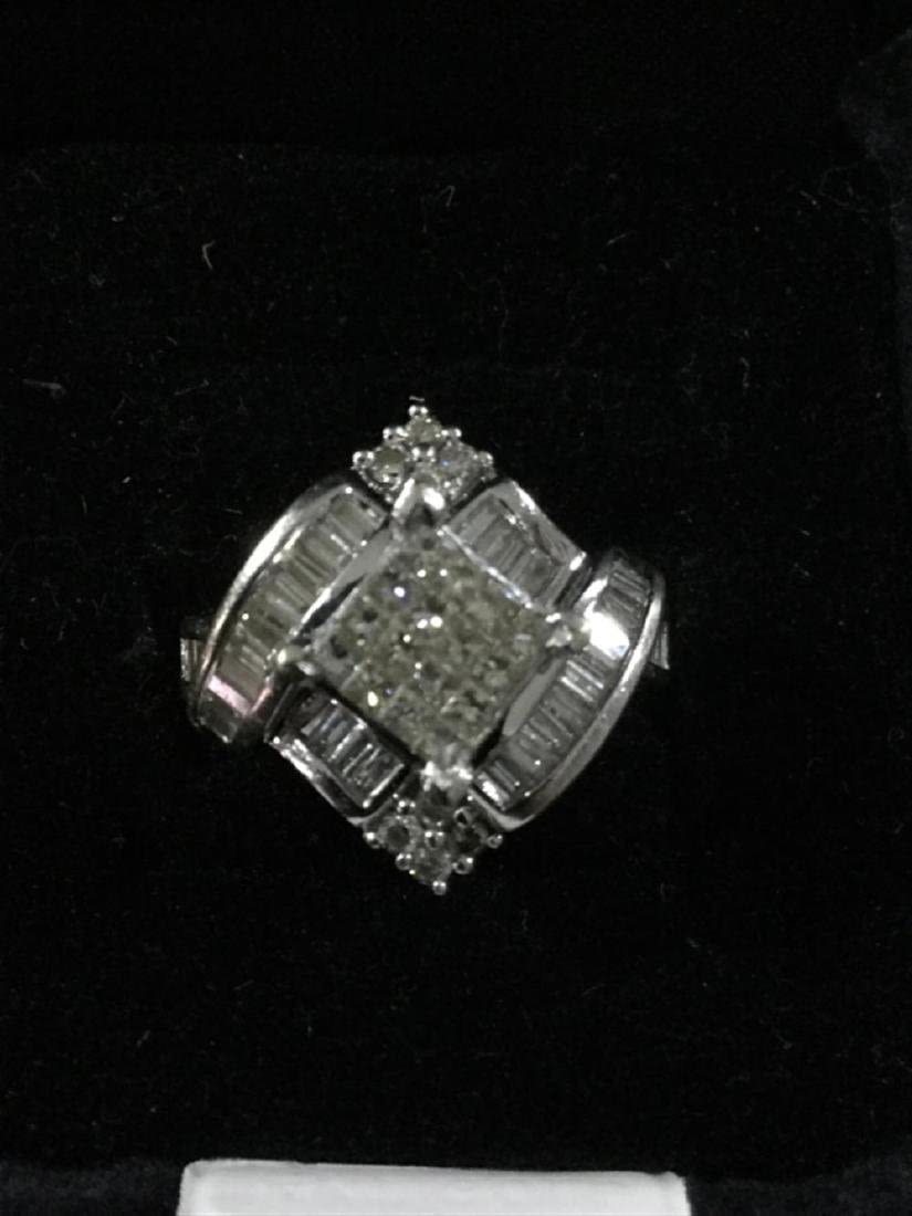 Lot 81: Diamond Ring