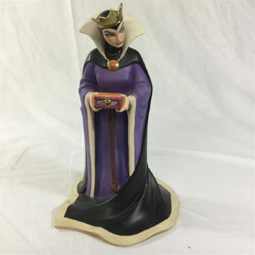Lot 95: Classic Walt Disney Collection