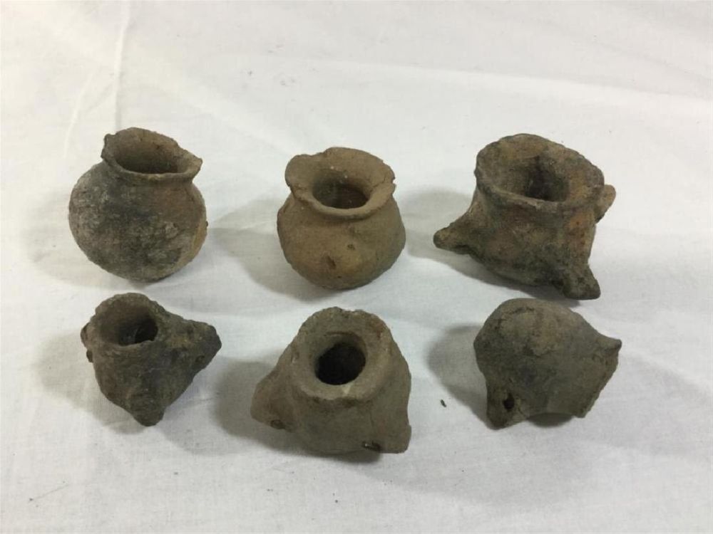 Lot 97: Pre Columbian Vessels