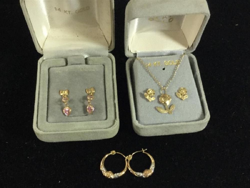 Lot 118: Jewelry Lot